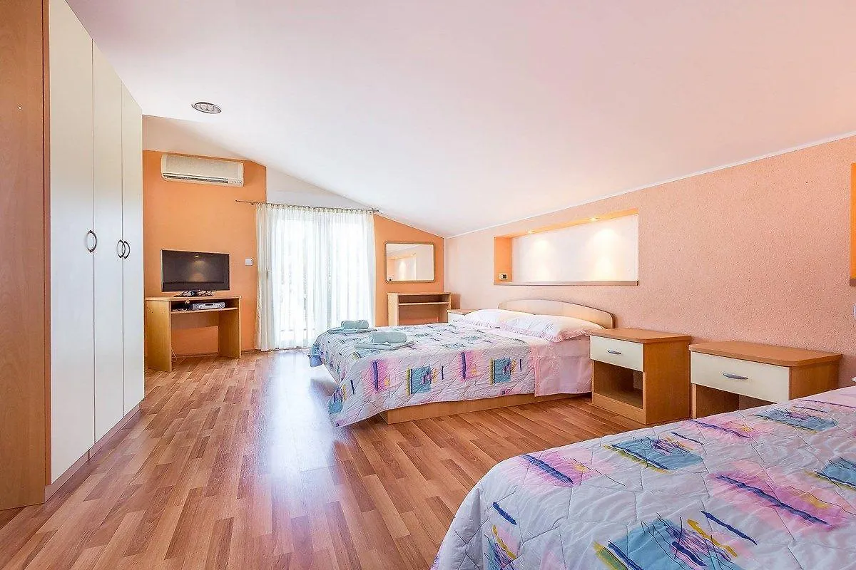 Apartments Nevija Medulin Croatia